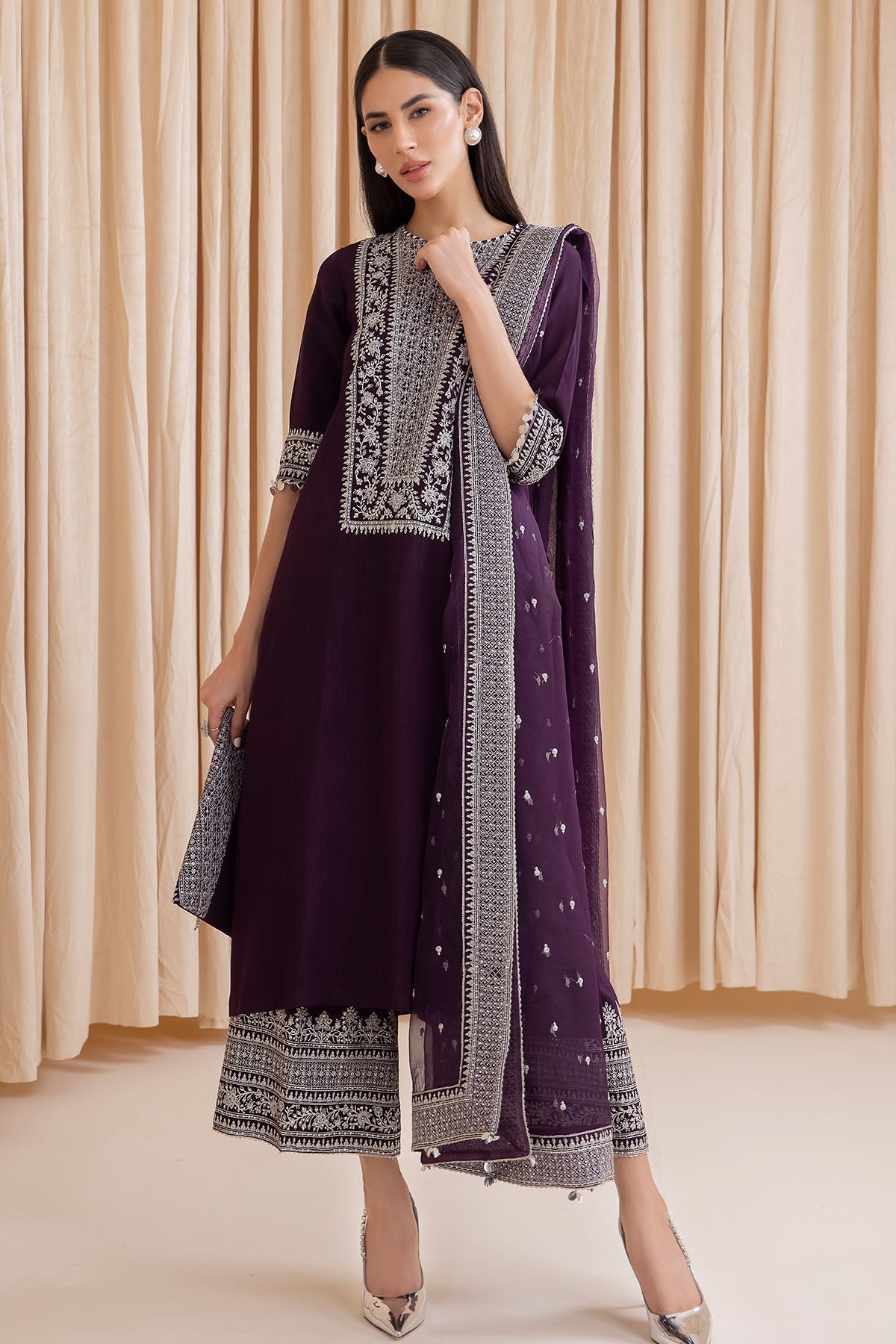 Jazmin Luxury Formals - UR-7007