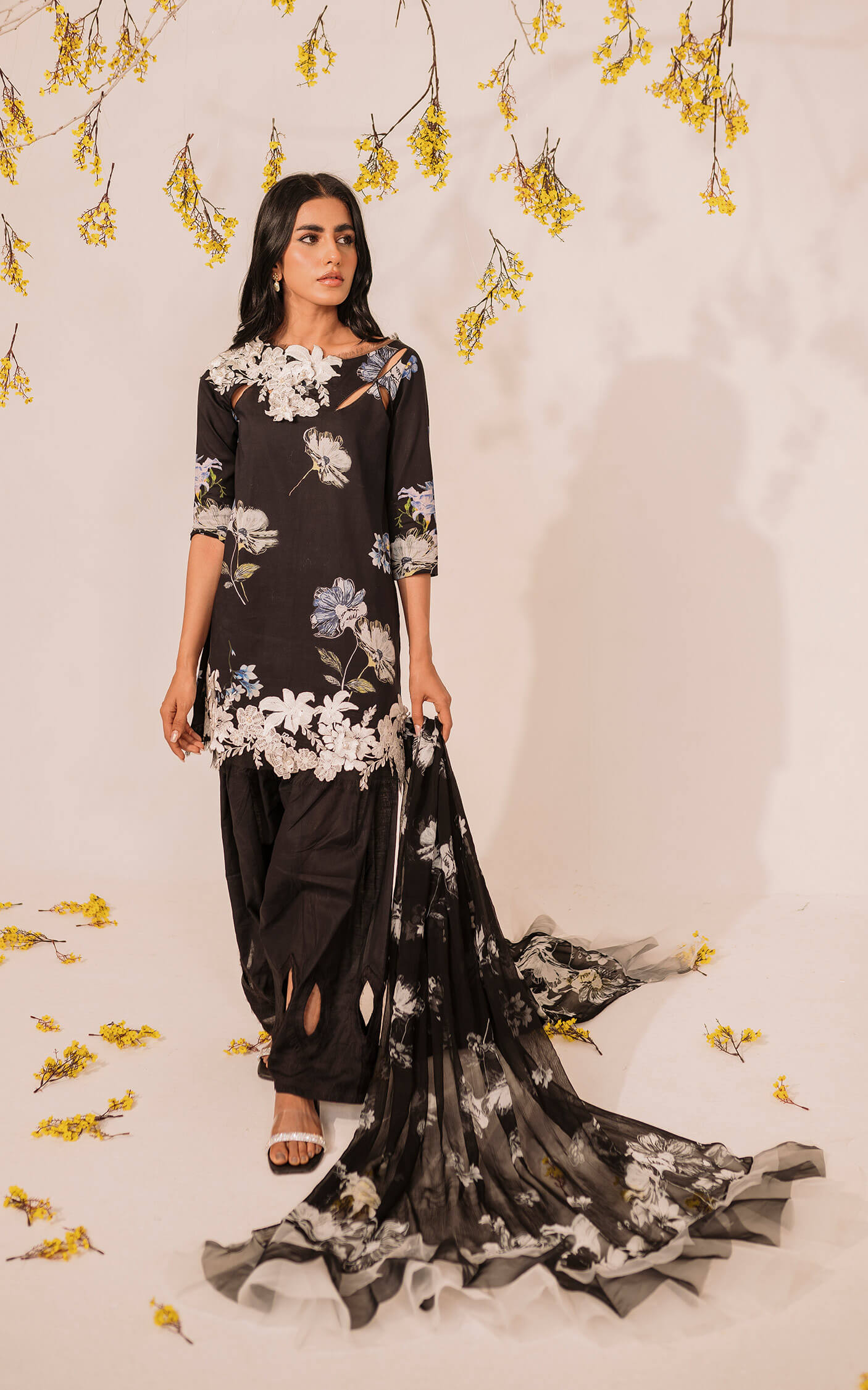 Asifa & Nabeel Meraki Summer Collection'23 - MKL-14