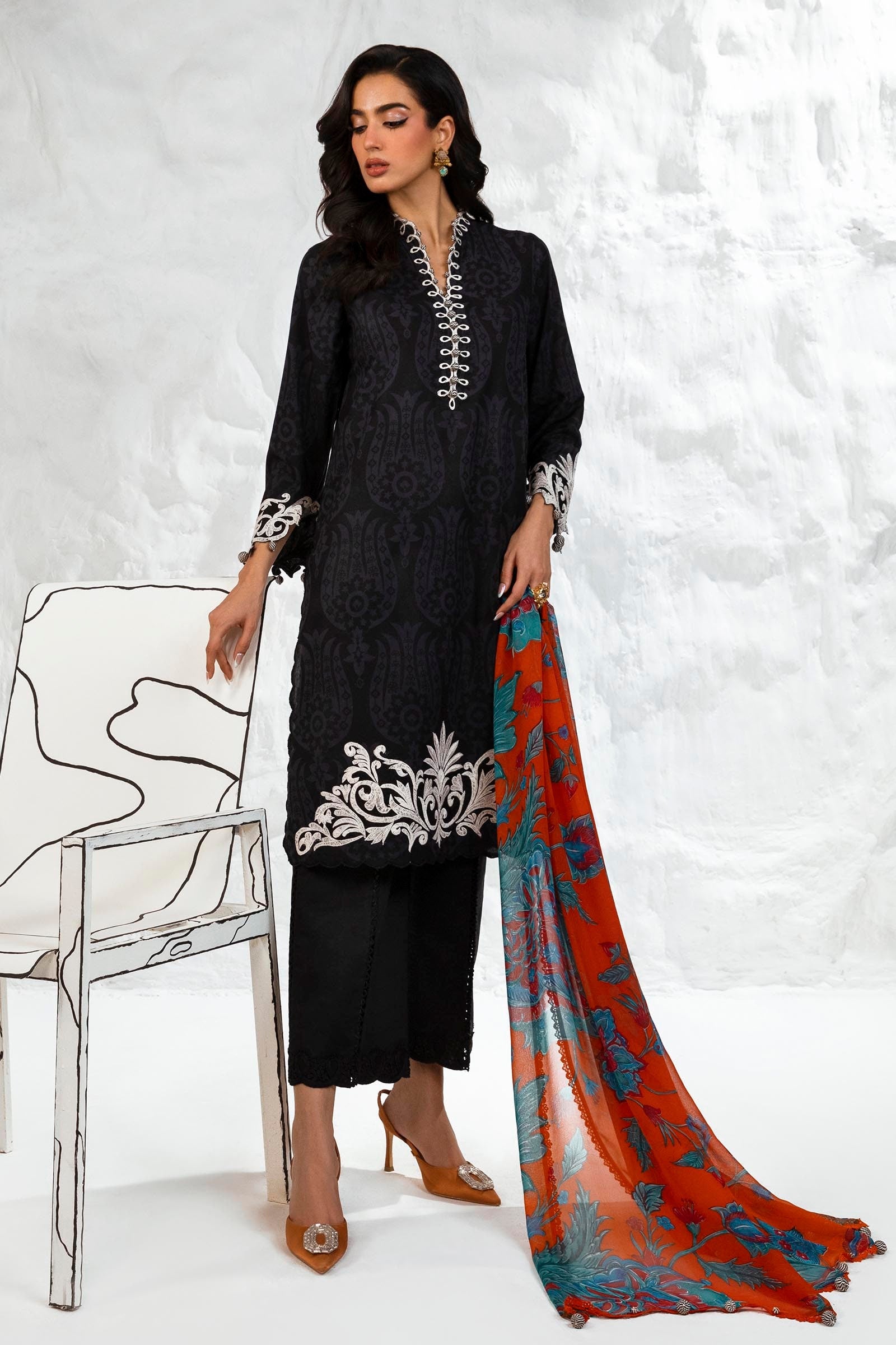 Sana Safinaz Luxury Muzlin Lawn Embroidered - M242-003A-CI