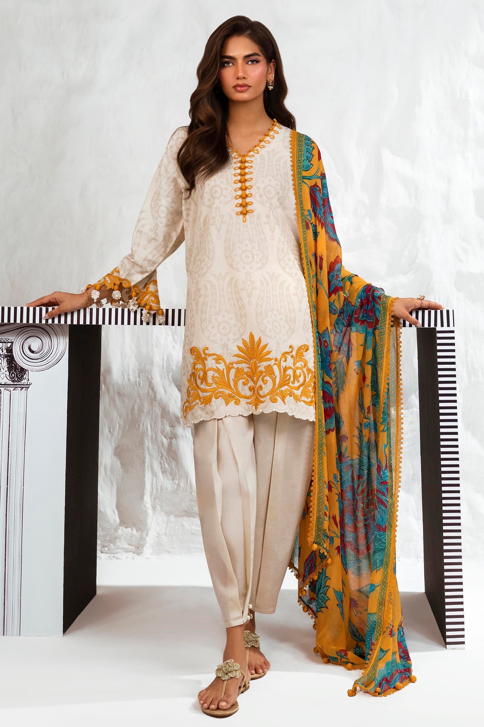 Sana Safinaz Luxury Muzlin Lawn Embroidered - M242-003B-CI