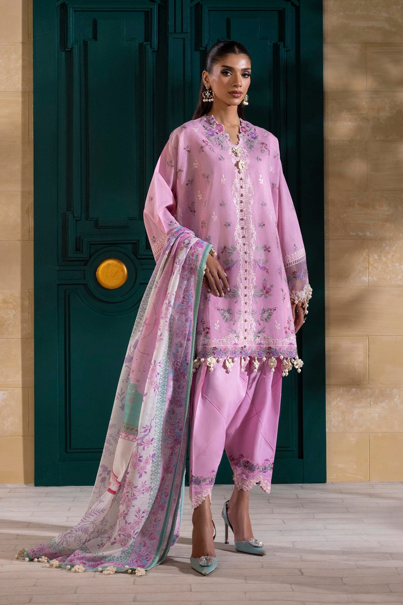 Sana Safinaz Luxury Muzlin Embroidered Lawn – M251-011A-3CS