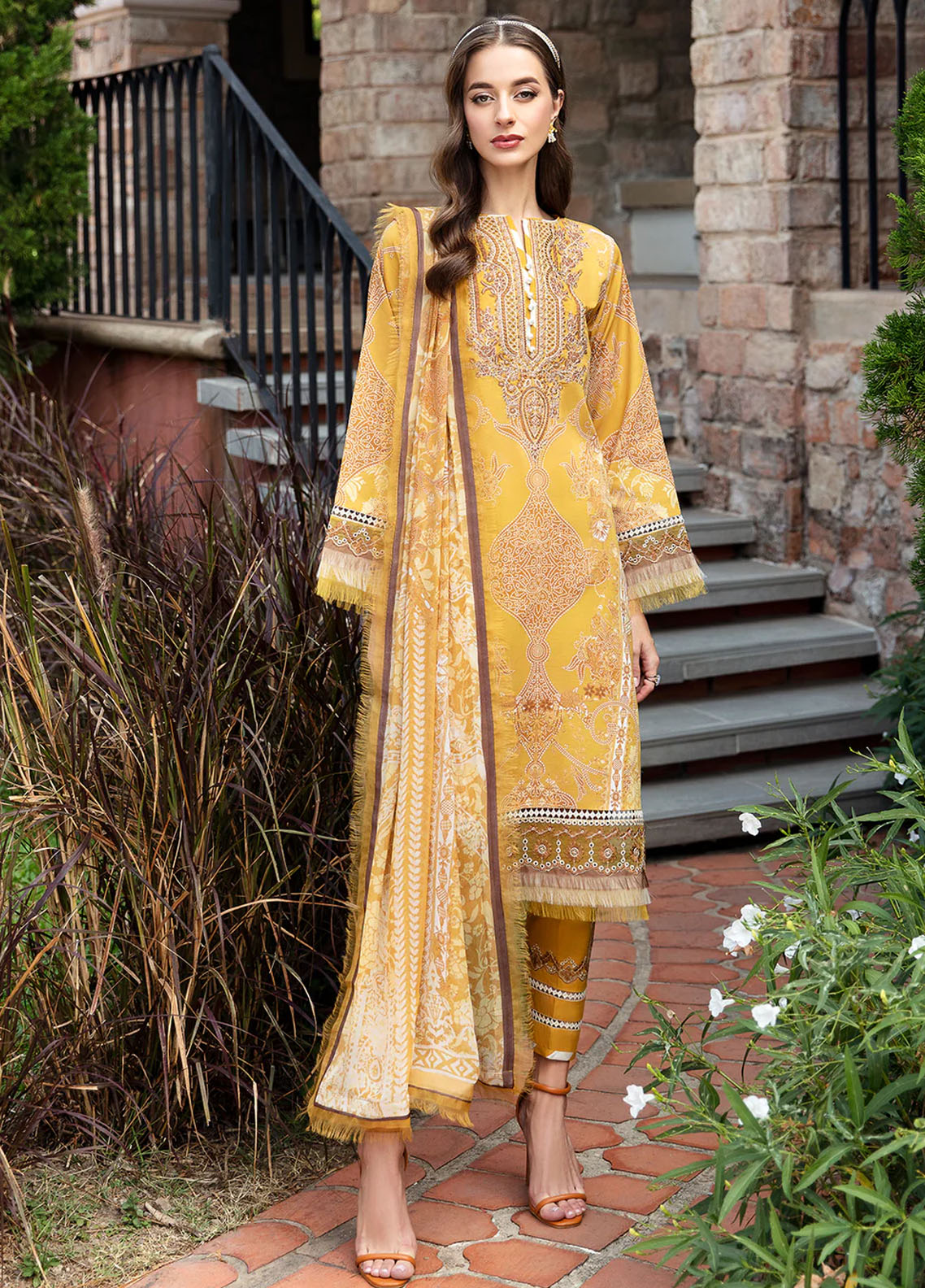 Gulaal Embroidered Lawn Suits Unstitched 3 Piece GL24SB D-02 Ceyda - Spring Summer Collection-