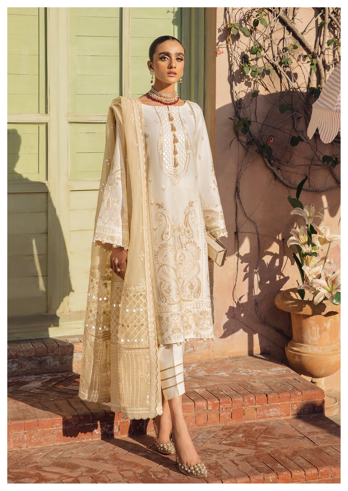 Gulal Luxury Embroidered Lawn'22 - RUHI - 04