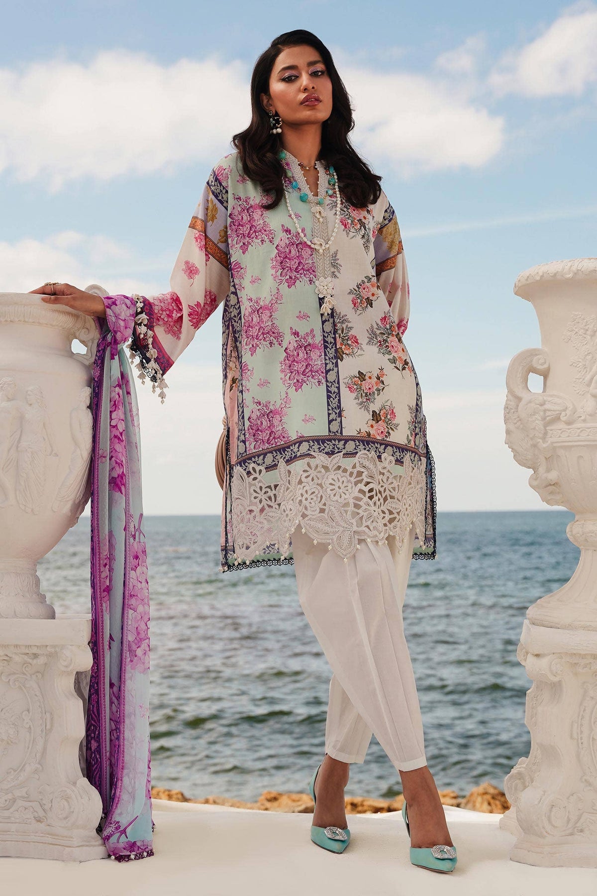 Sana Safinaz Luxury Muzlin Embroidered Lawn – M24-CVT-3B