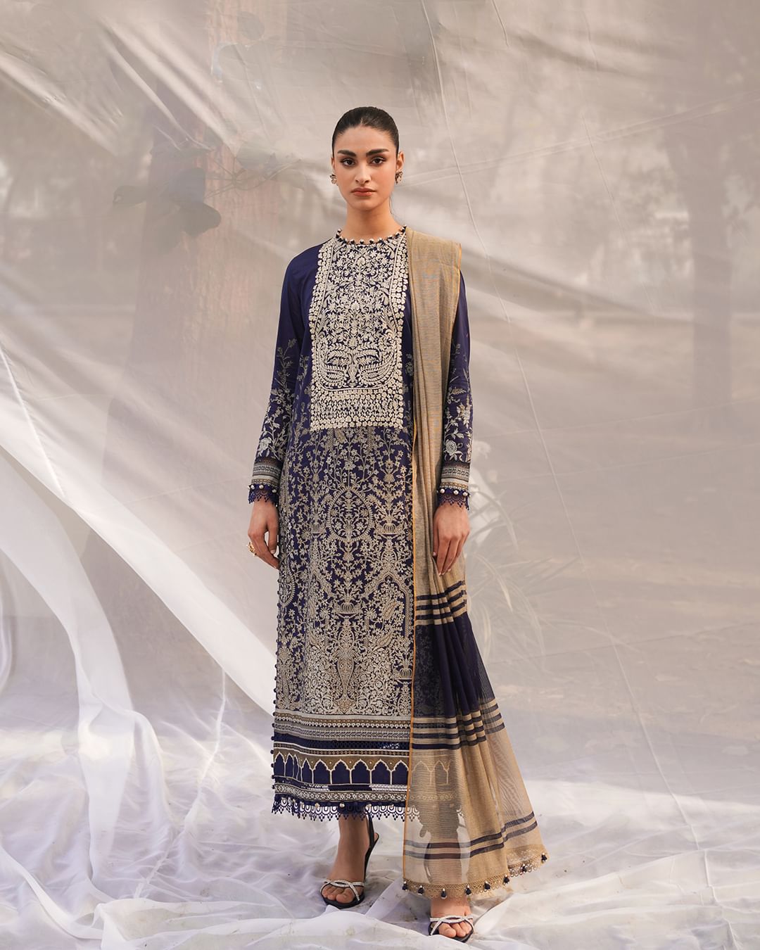Sana Safinaz Luxury Muzlin Lawn Embroidered - 26B