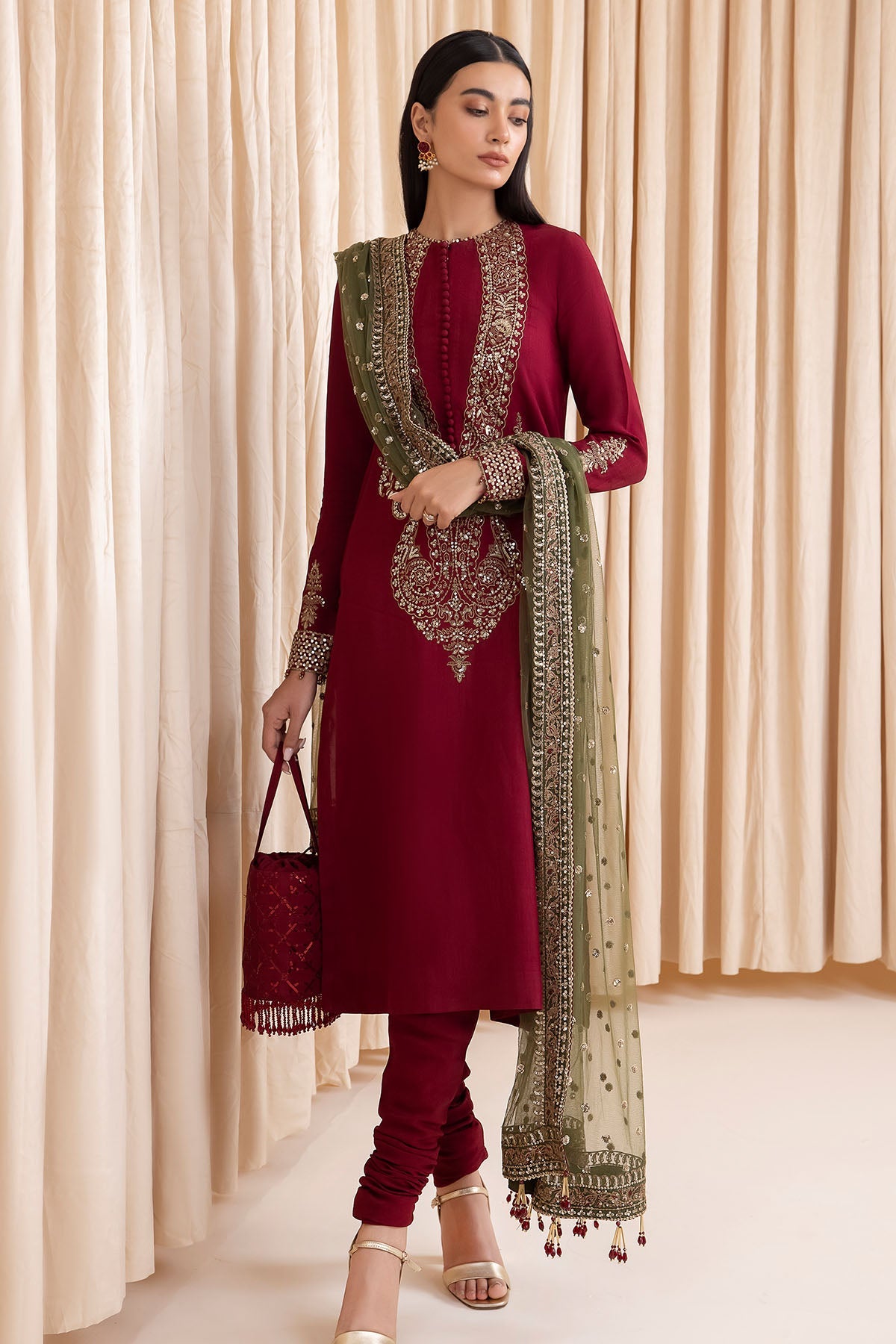 Jazmin Luxury Formals - UR-7004