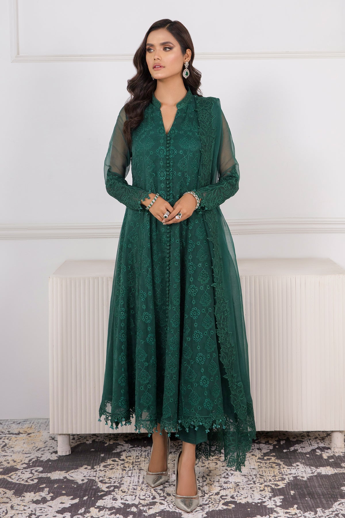 Baroque Chantelle - UF-339 (Embroidered Schiffli)