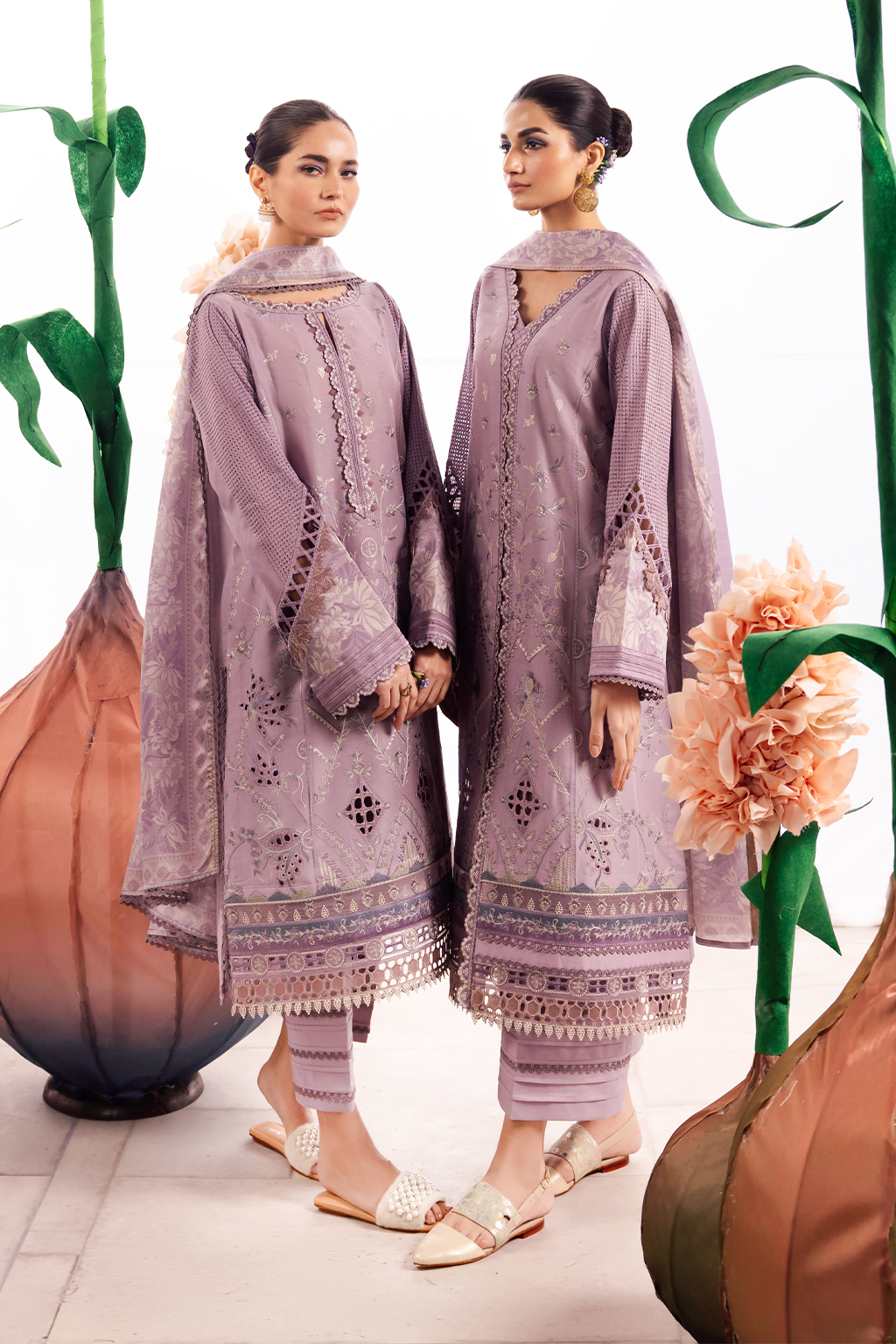 Iznik - Dahlia Embroidered Lawn Suits Unstitched 3 Piece IZ24D DL-04 Serene - Summer Collection