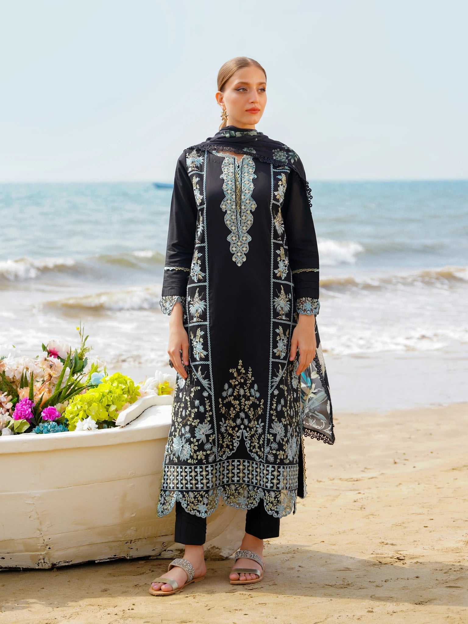 Saagar by Aabyaan Embroidered Lawn Suit Unstitched 3 Piece ABY25SL AF-01 Ayzel - Summer Collection