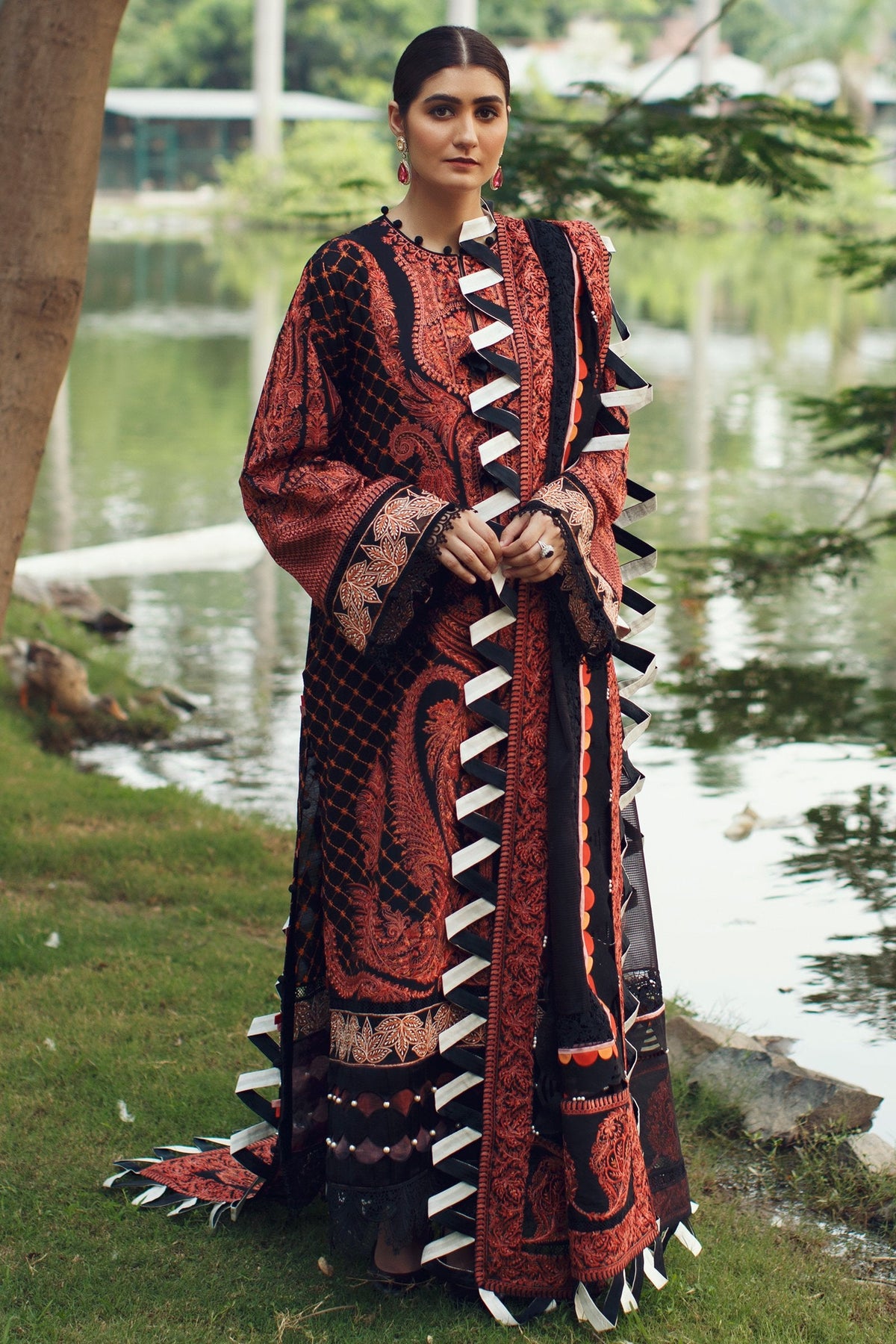Elan Embroidered Lawn Suits Unstitched 3 Piece EF21-05 Shazana - Summer Collection