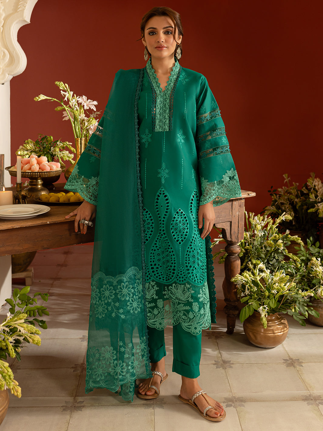 Dastan-e-Noor by Parishay Embroidered Lawn Suit Unstitched 3 Piece PR25DN DSC-14 - Summer Collection
