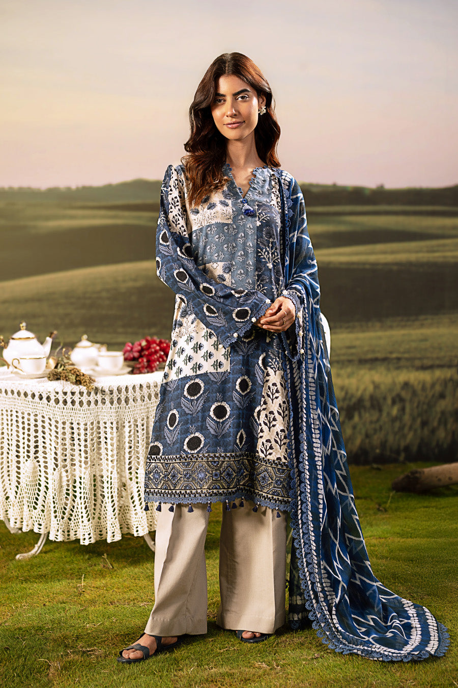 M Basic by Maria B Embroidered Arabic Lawn Suits Unstitched 3 Piece MB25PF MB-02 A - Summer Collection