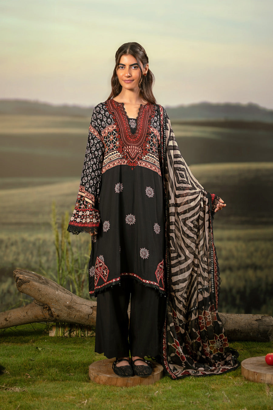 M Basic by Maria B Embroidered Arabic Lawn Suits Unstitched 3 Piece MB25PF MB-09 A - Summer Collection