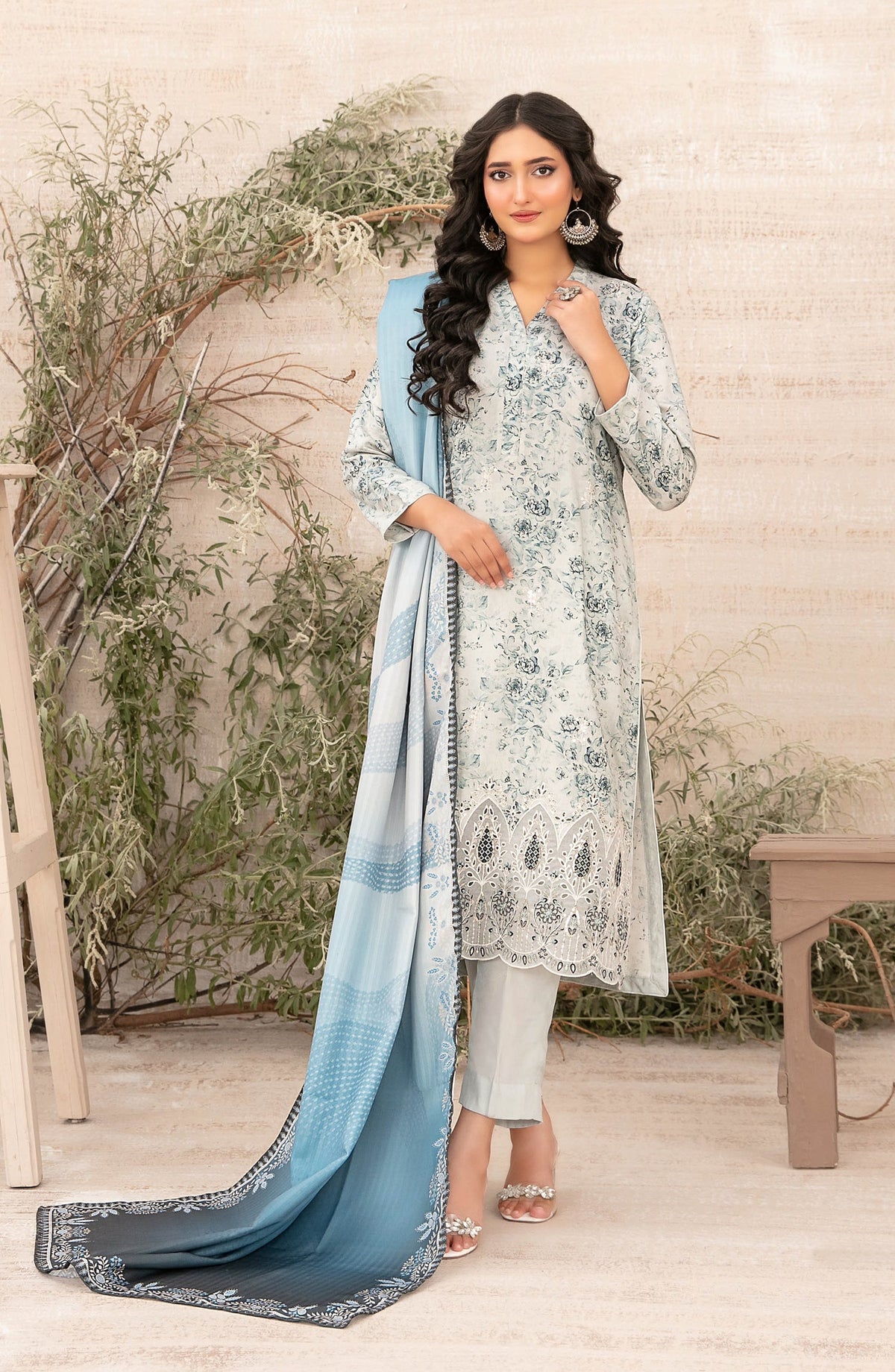 Tawakkal Fabrics Embroidered Zari Viscose Unstitched 3 Piece Suit - D-4882 - TF25SHAM - Blue - Winter Collection