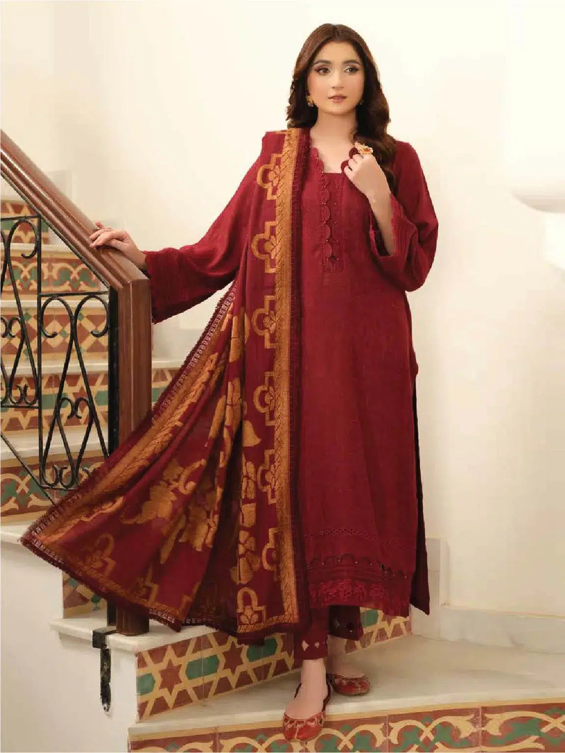Tehzeeb by Riaz Arts Self Jaquard Leather Peach With Velvet Jaquard Shawl - TL-331