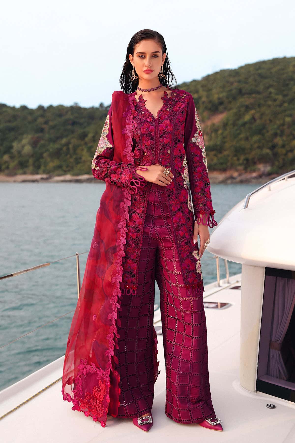 Afrozeh Embroidered Lawn Suits Unstitched 3 Piece AF25UL25 D-01 Seren - Luxury Collection