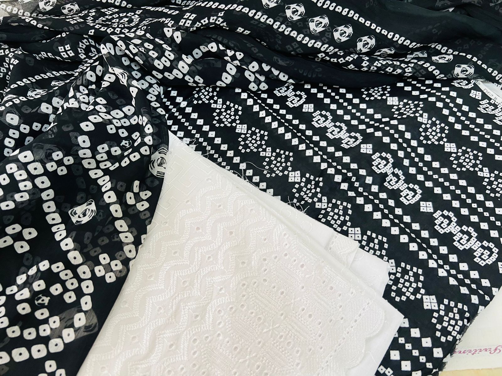 Chunri Print / Embroidered Trouser / Chiffon Dupatta-3PC- BLACK