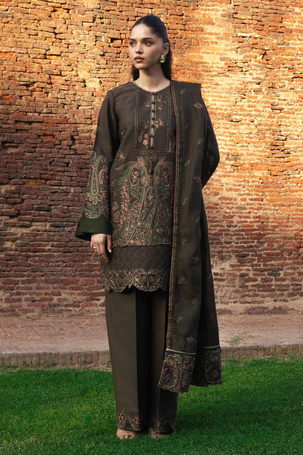 Zara Shahjahan Embroidered Suit Unstitched 3 Piece ZS24UW D-05 Zohreh - Winter Collection