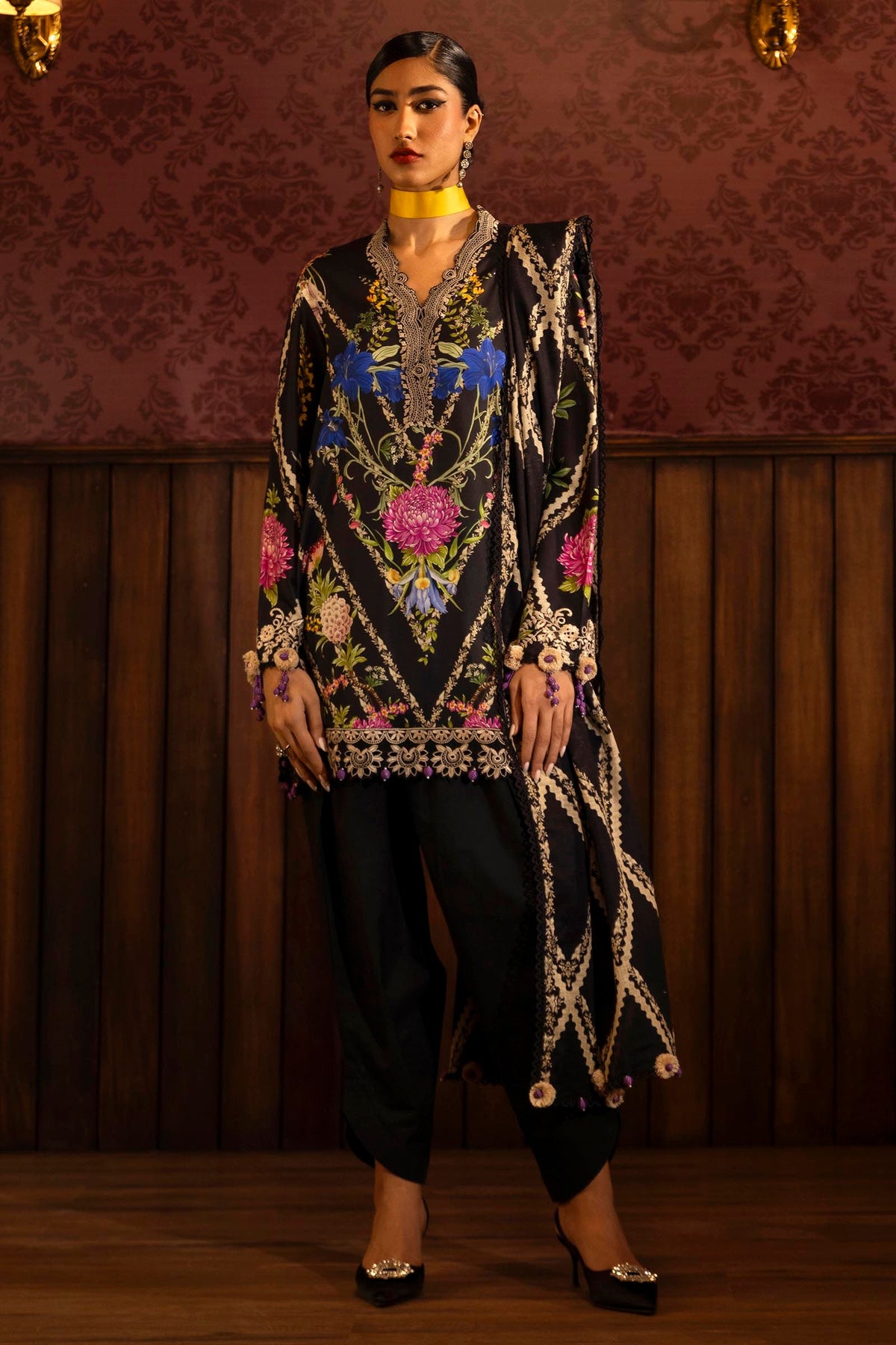 Sana Safinaz Embroidered Linen Suits Unstitched 3 Piece M243-017B-3CQ - Luxury Winter Collection