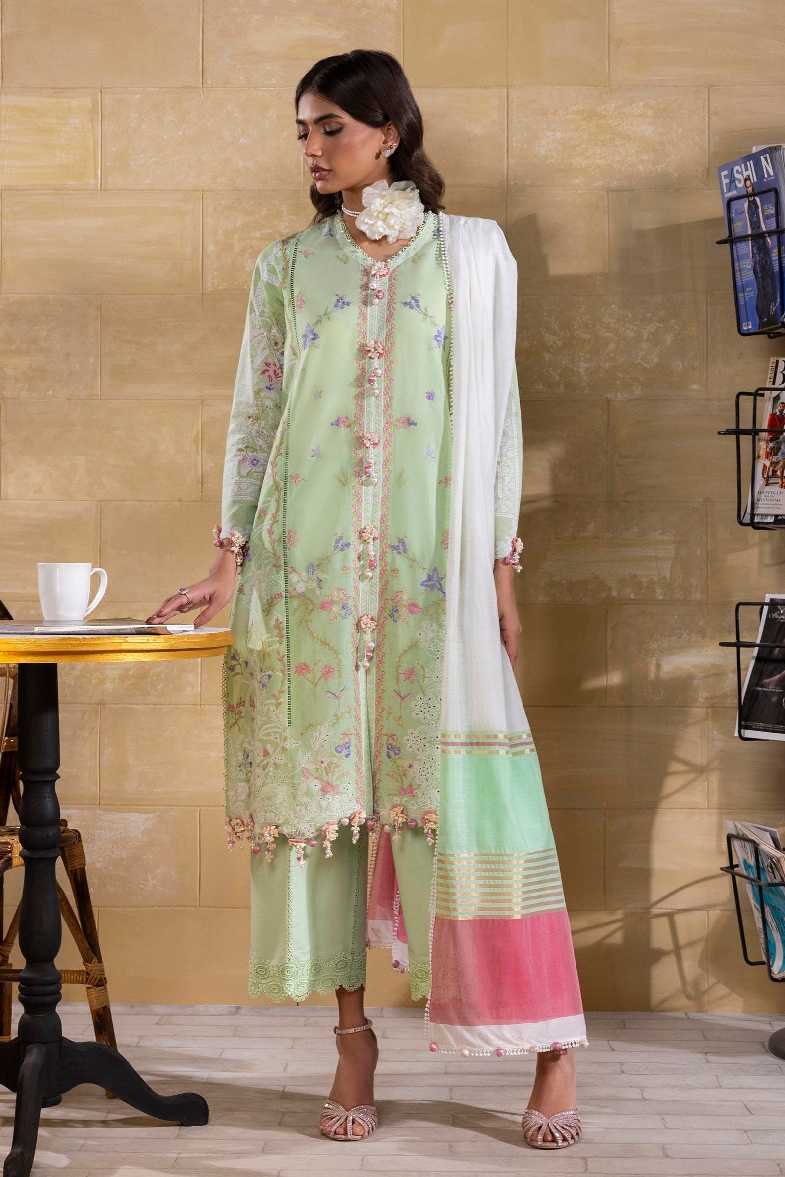 Sana Safinaz Luxury Muzlin Embroidered Lawn – M251-008A-3CS