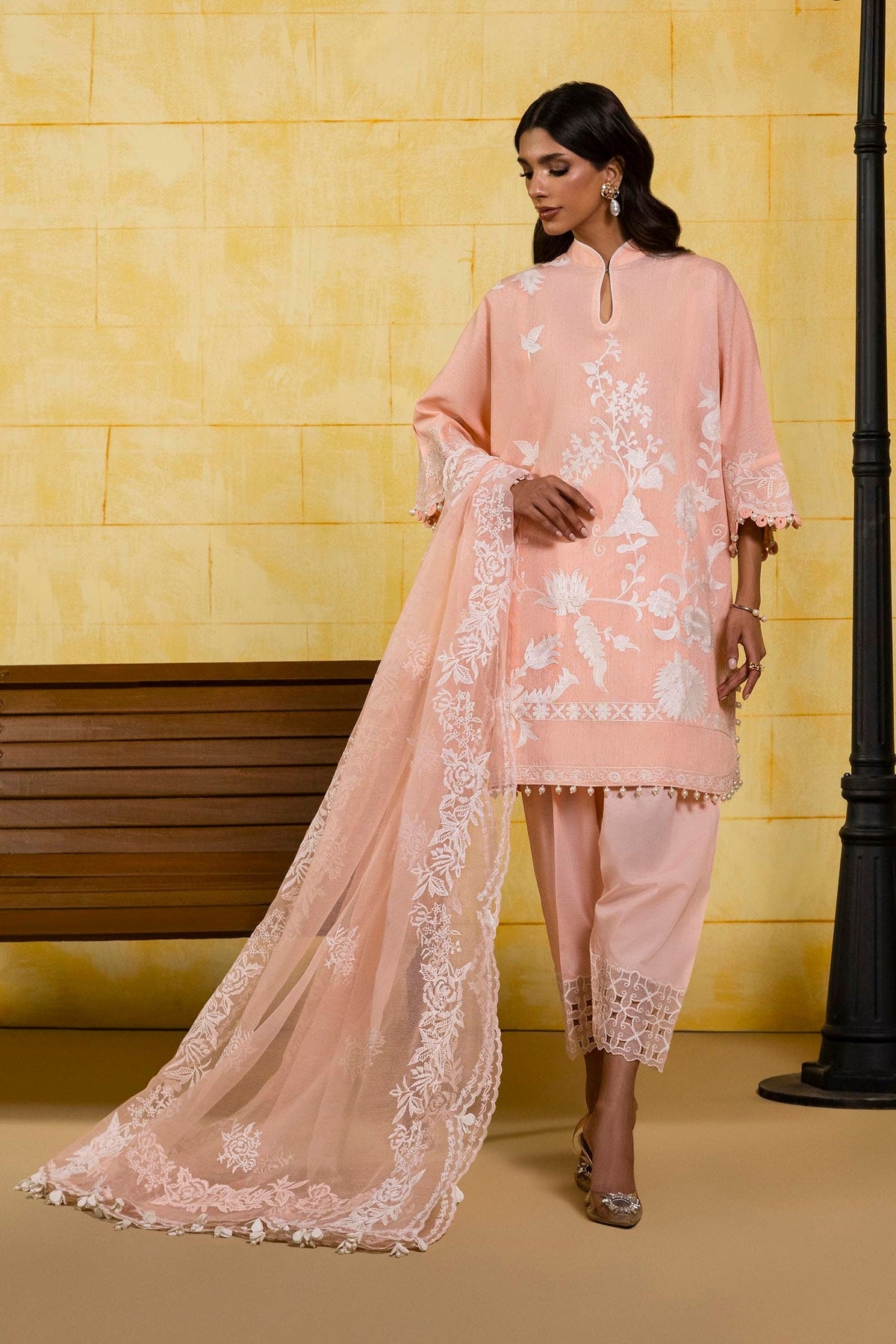 Sana Safinaz Luxury Muzlin Embroidered Lawn – M251-015A-3CS