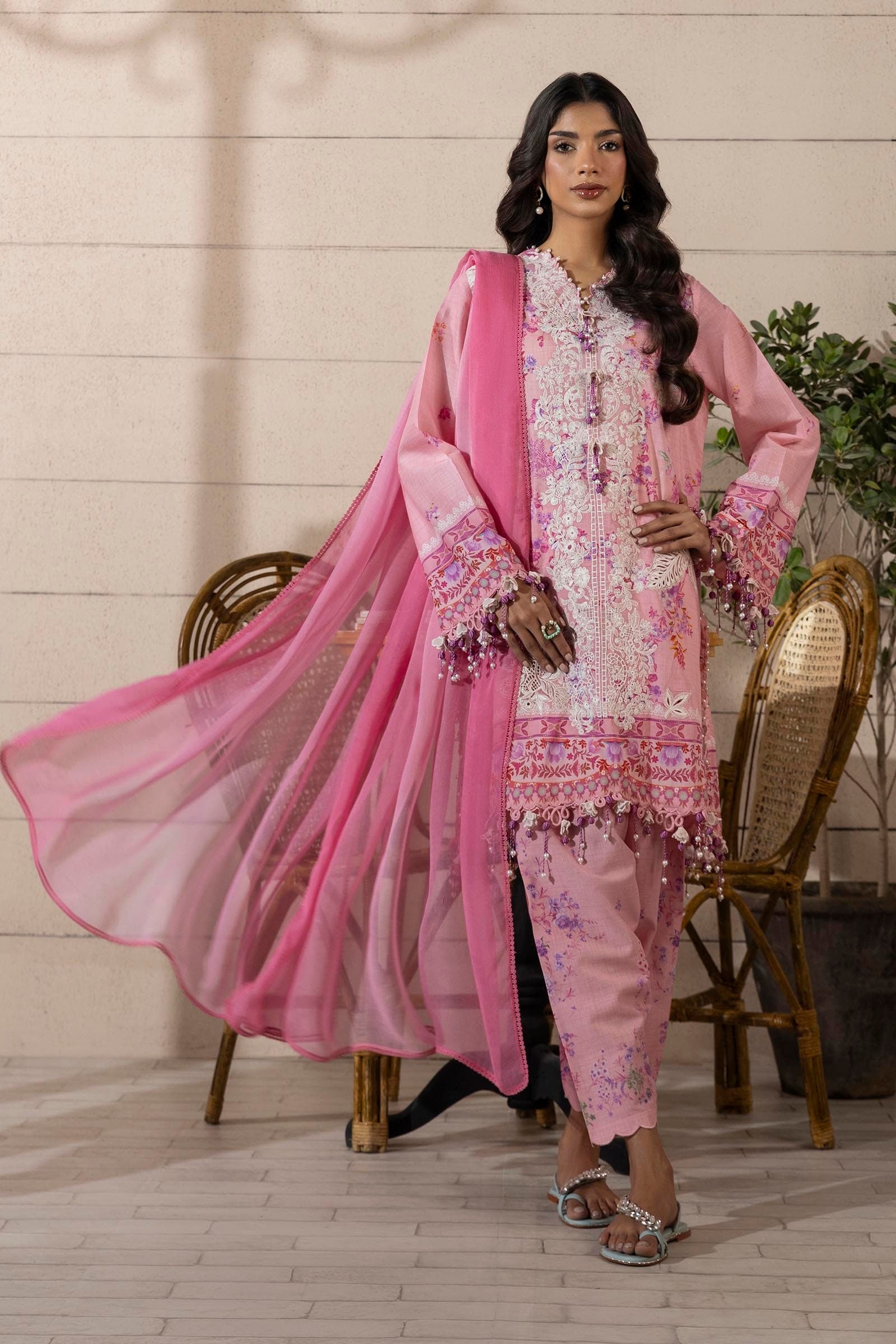 Sana Safinaz Luxury Muzlin Embroidered Lawn – M251-023A-3CS