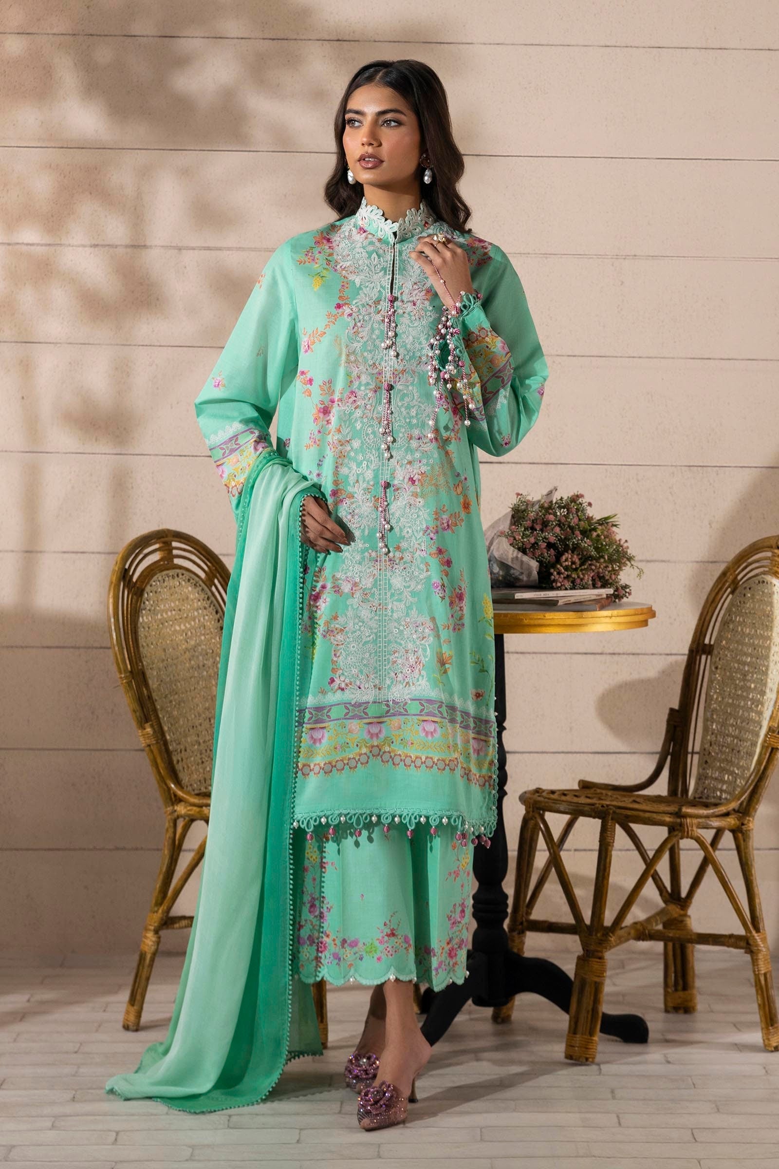 Sana Safinaz Luxury Muzlin Embroidered Lawn – M251-023B-3CS