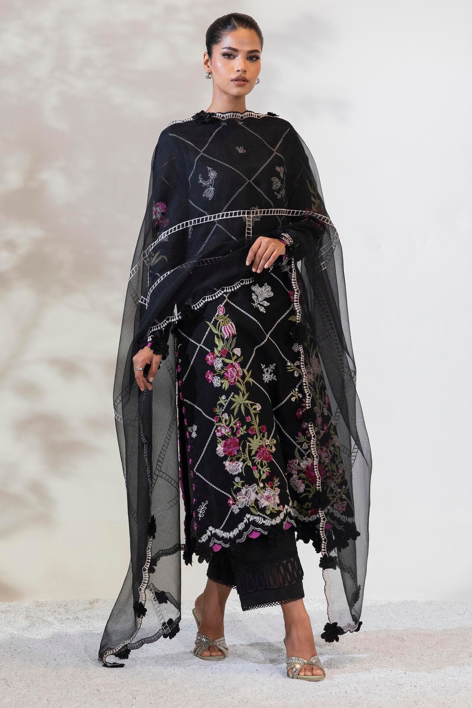 Sana Safinaz Luxury Muzlin Embroidered Lawn – M252-019A-CL